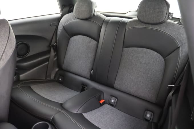 2021 Mini Electric Hatch