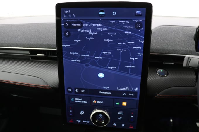 2022 Ford Mustang Mach-e