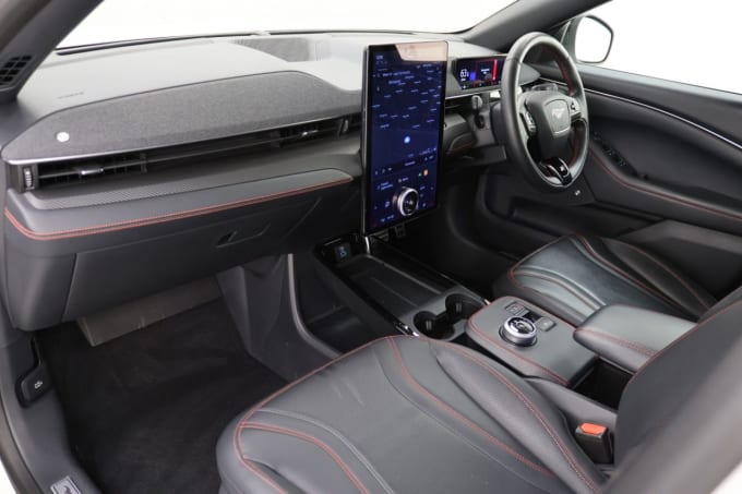 2022 Ford Mustang Mach-e