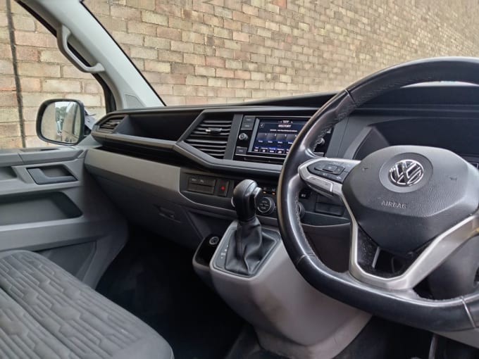 2020 Volkswagen Transporter Shuttle