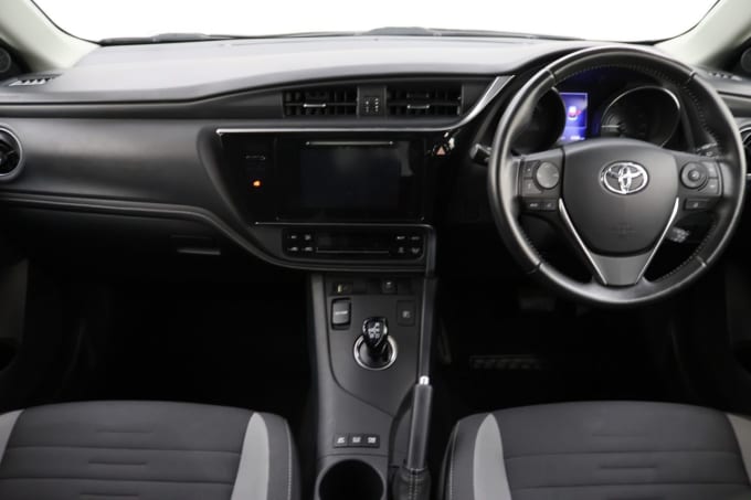 2018 Toyota Auris