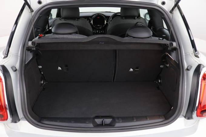 2021 Mini Electric Hatch