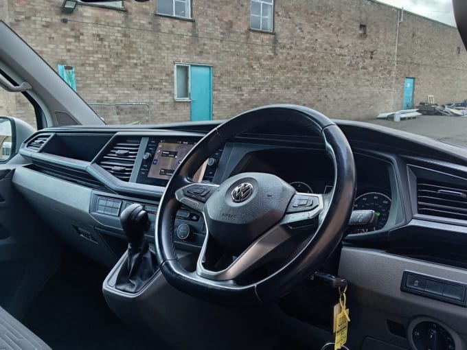 2020 Volkswagen Transporter Shuttle