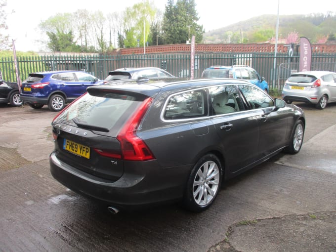 2020 Volvo V90