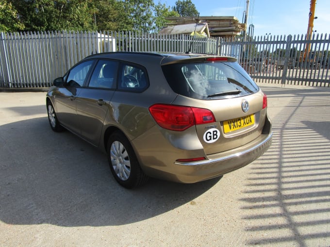 2013 Vauxhall Astra