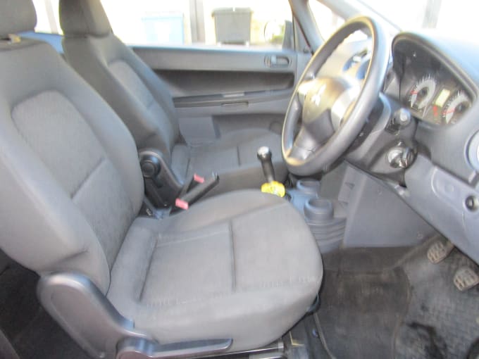 2013 Mitsubishi Colt