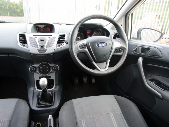 2009 Ford Fiesta