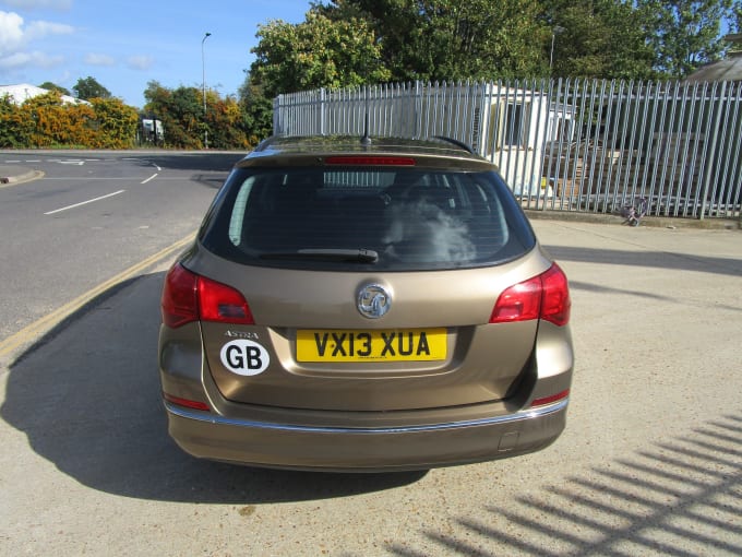 2013 Vauxhall Astra