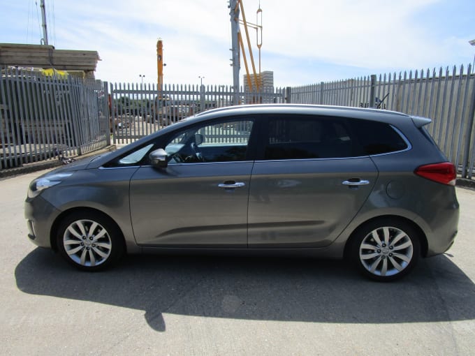 2014 Kia Carens