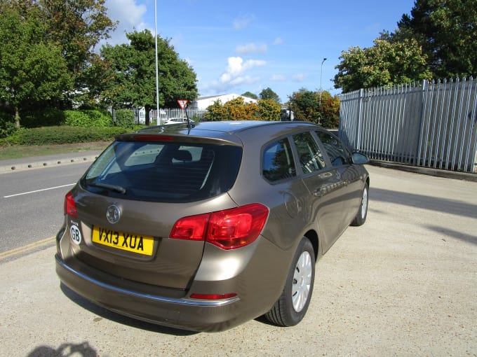 2013 Vauxhall Astra
