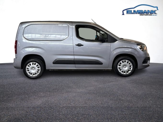 2025 Vauxhall Combo