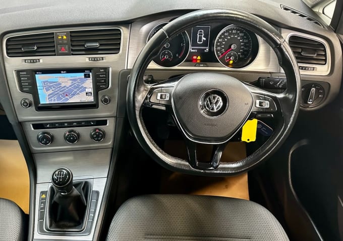 2024 Volkswagen Golf