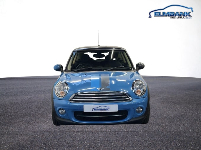 2025 Mini Hatch