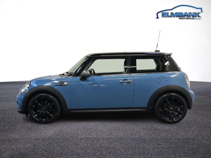 2025 Mini Hatch