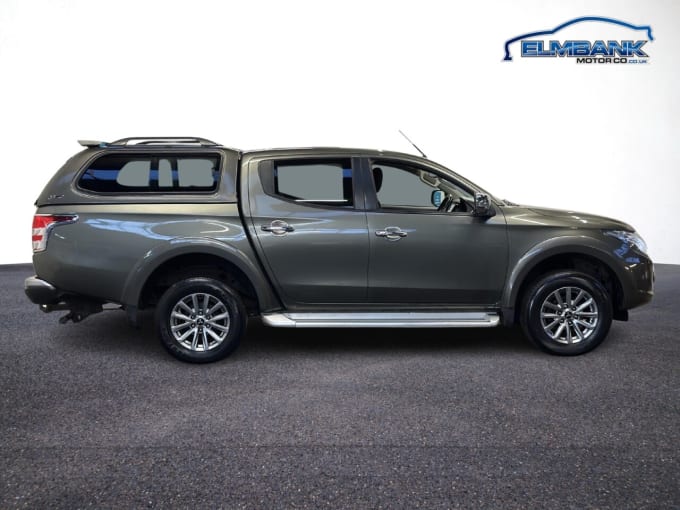 2025 Mitsubishi L200