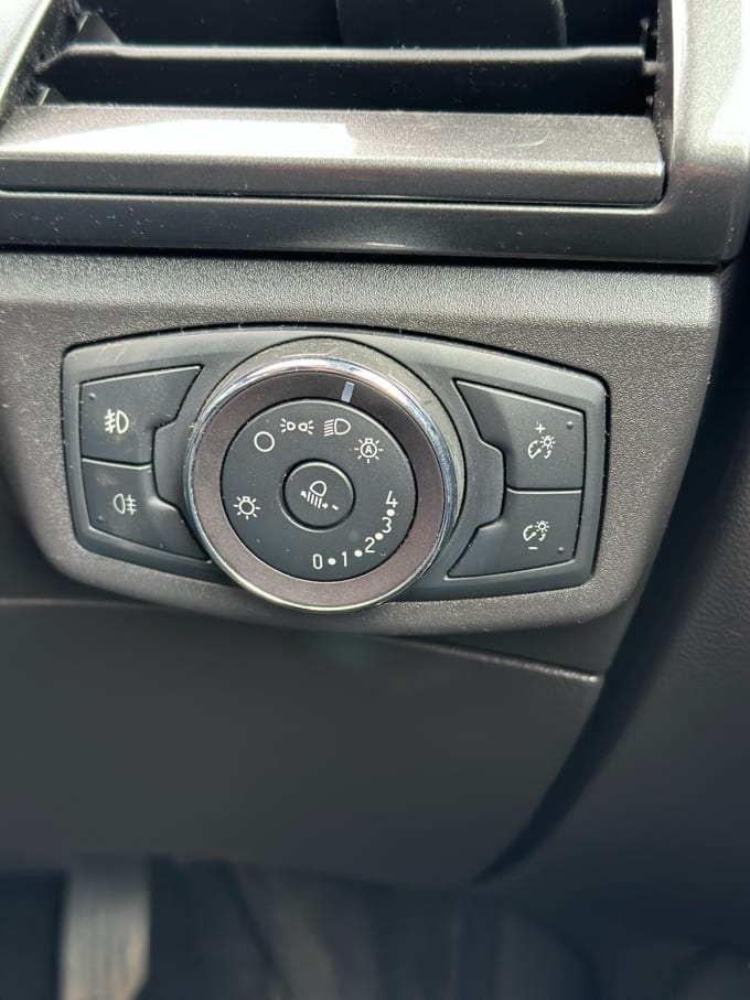 2025 Ford Mondeo