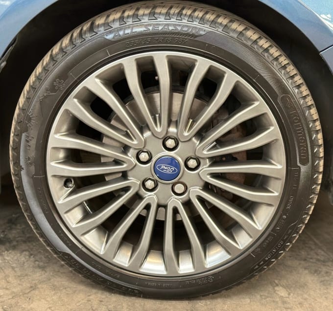 2025 Ford Mondeo
