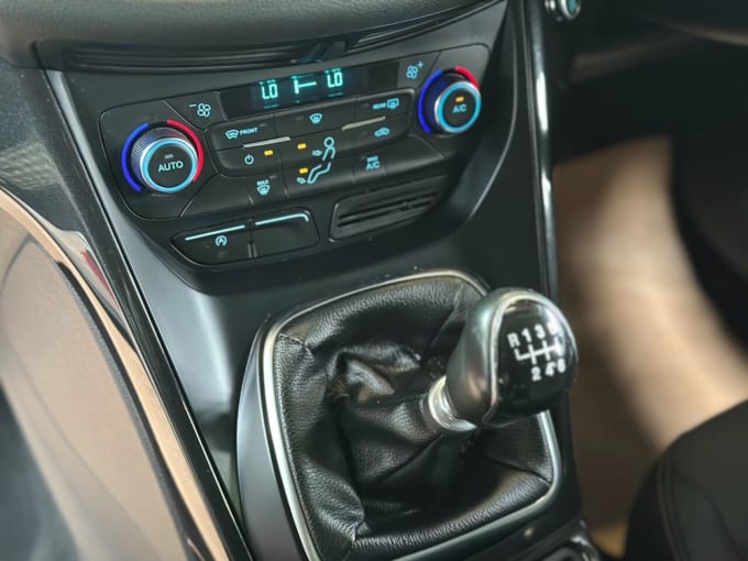 2025 Ford Kuga