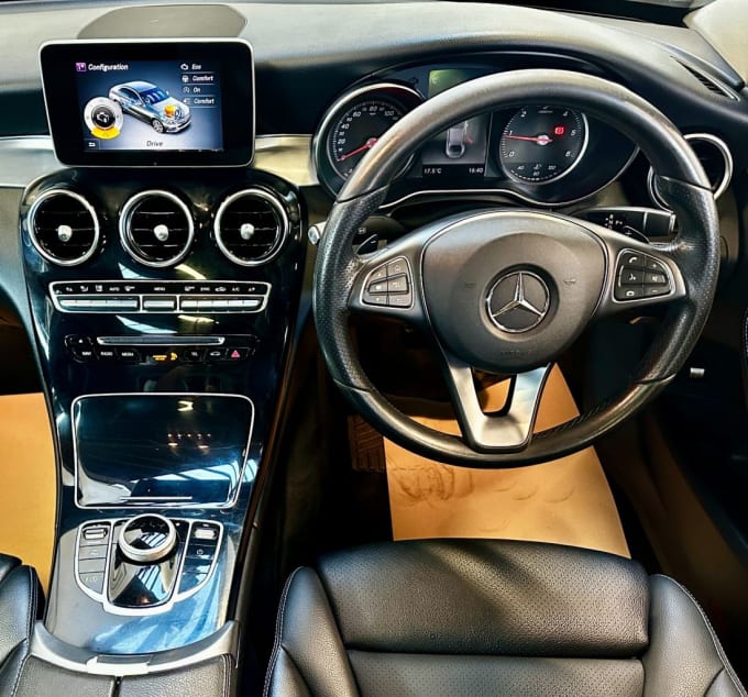 2025 Mercedes-benz C-class