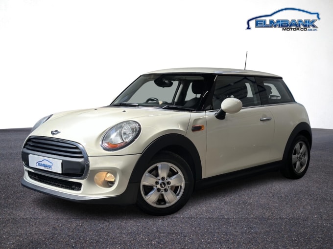 2025 Mini Hatch