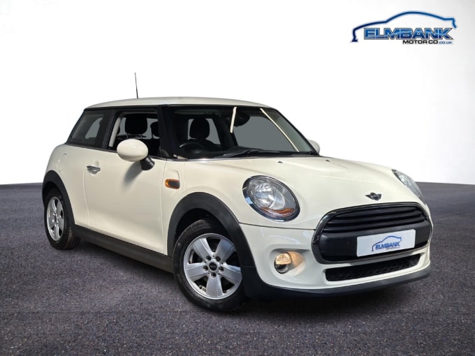 2025 Mini Hatch