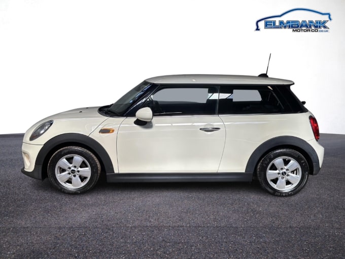 2025 Mini Hatch