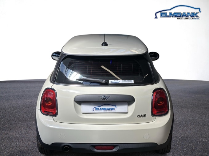 2025 Mini Hatch