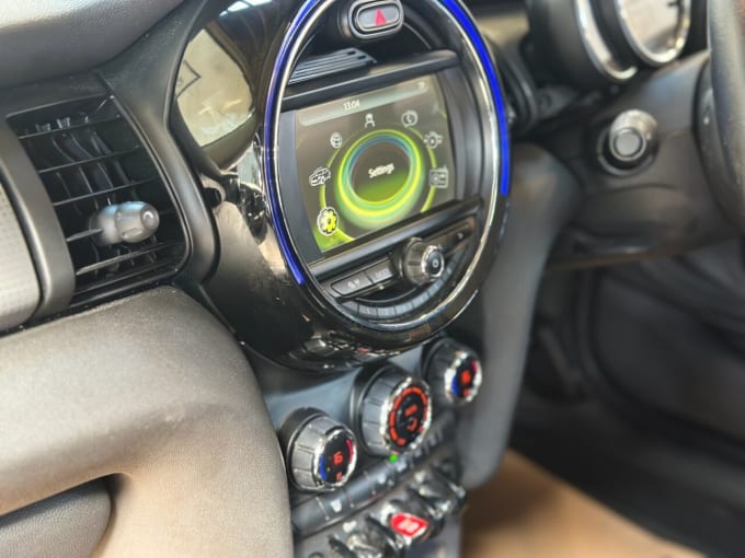 2025 Mini Hatch