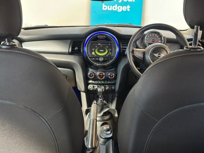 2025 Mini Hatch