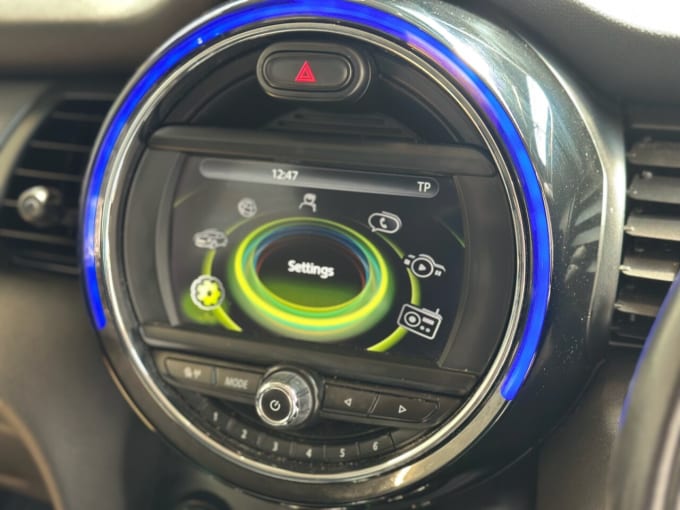 2025 Mini Hatch