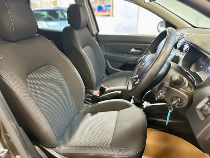 2025 Dacia Duster