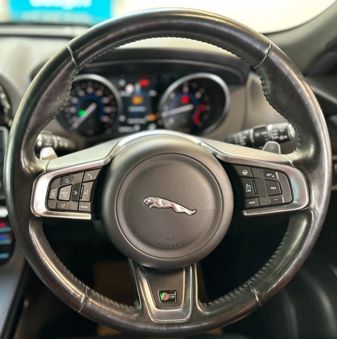 2025 Jaguar F-pace