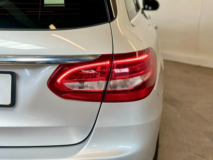 2025 Mercedes-benz C-class