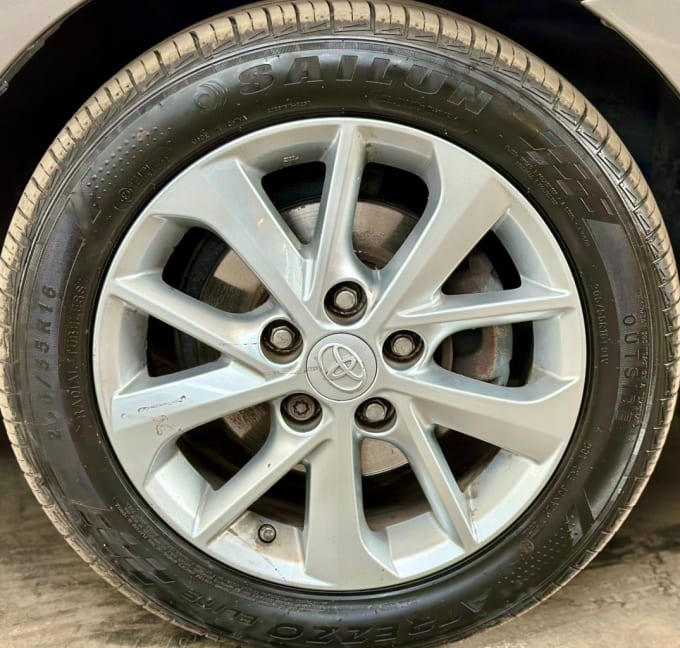 2025 Toyota Auris