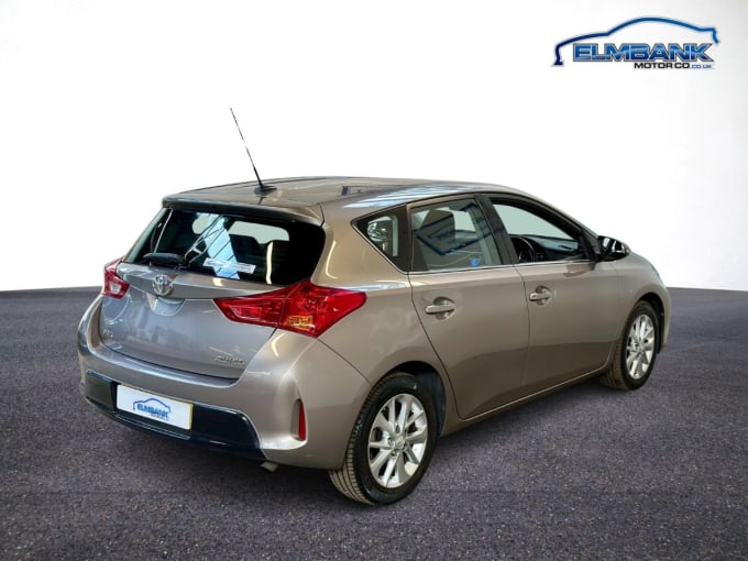 2025 Toyota Auris