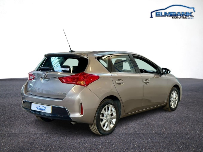 2025 Toyota Auris