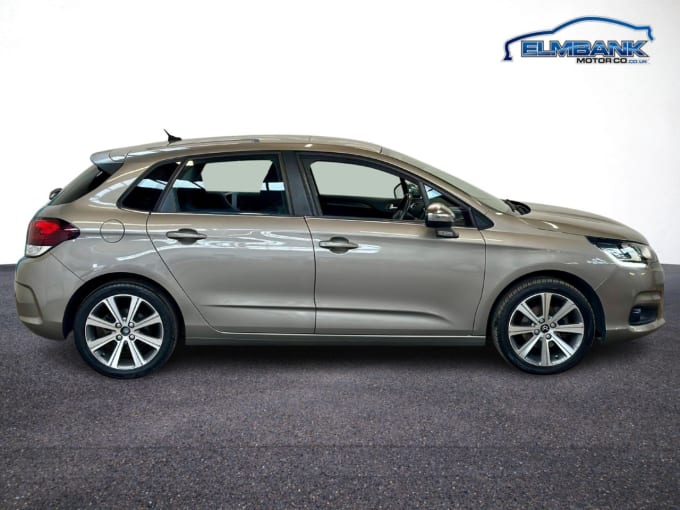 2025 Citroen C4