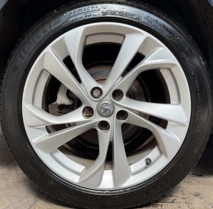 2018 Vauxhall Astra