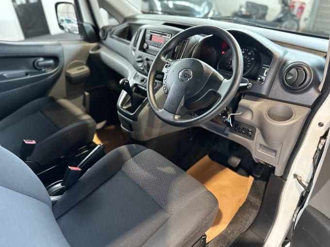 2025 Nissan Nv200