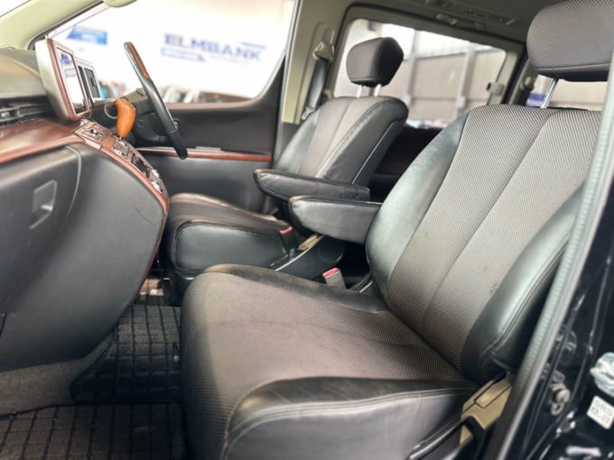 2025 Nissan Elgrand