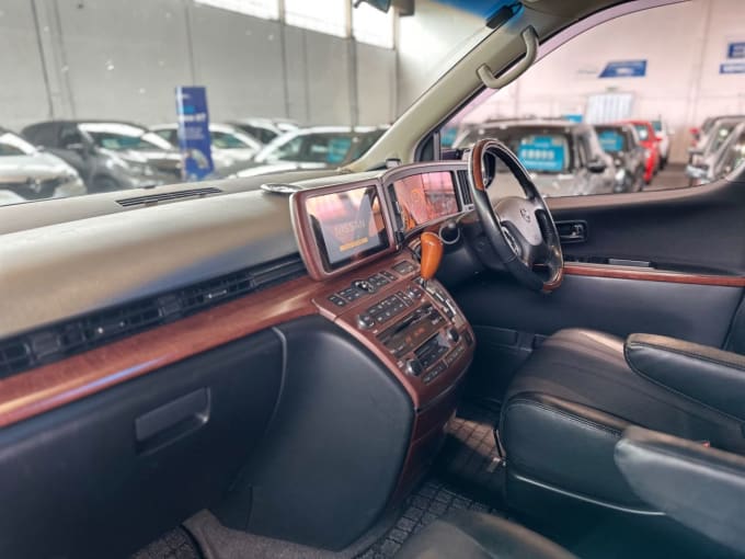 2025 Nissan Elgrand