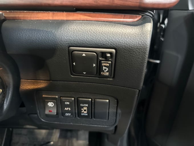 2025 Nissan Elgrand