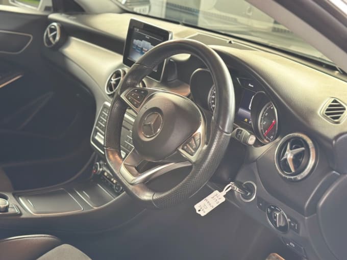 2025 Mercedes-benz Cla