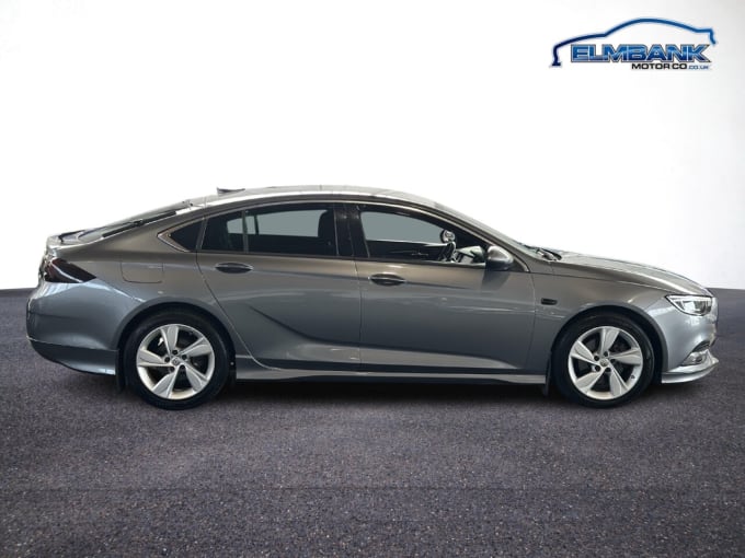 2025 Vauxhall Insignia