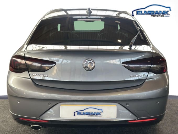 2025 Vauxhall Insignia