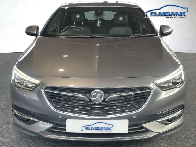 2025 Vauxhall Insignia