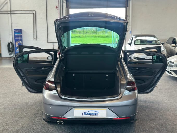2025 Vauxhall Insignia