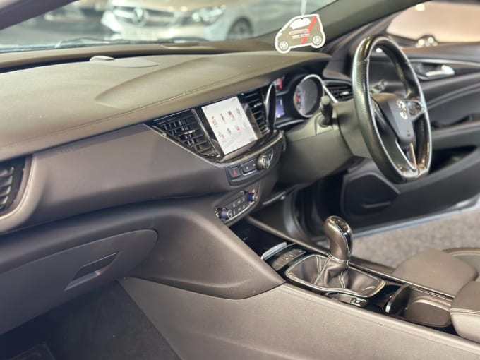 2025 Vauxhall Insignia