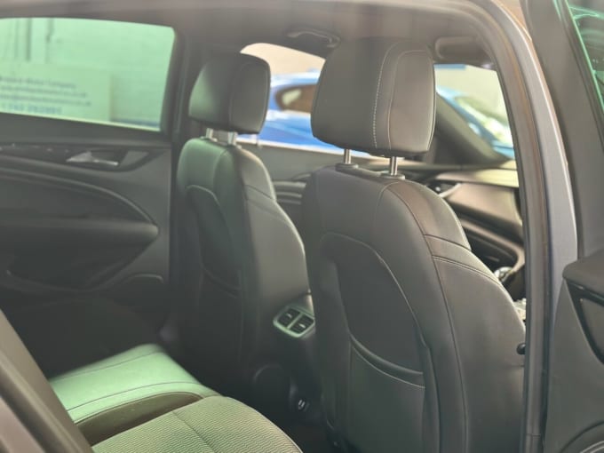 2025 Vauxhall Insignia
