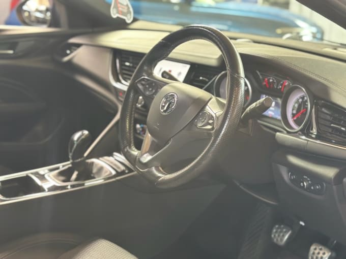 2025 Vauxhall Insignia